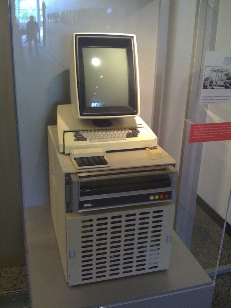 Primeira interface gráfica de usuário em 1973.